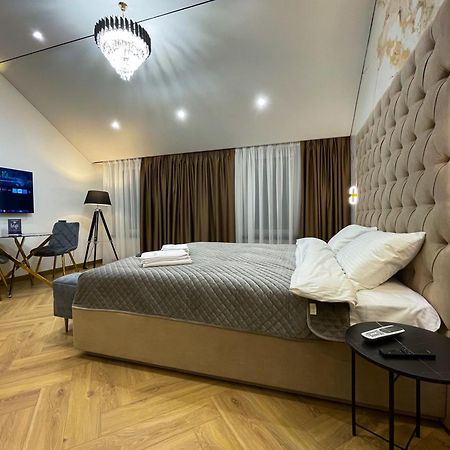 Myfreedom Lux Апартаменти Центр Вул Євгена Чикаленка 33 М Хрещатик Kiev Esterno foto