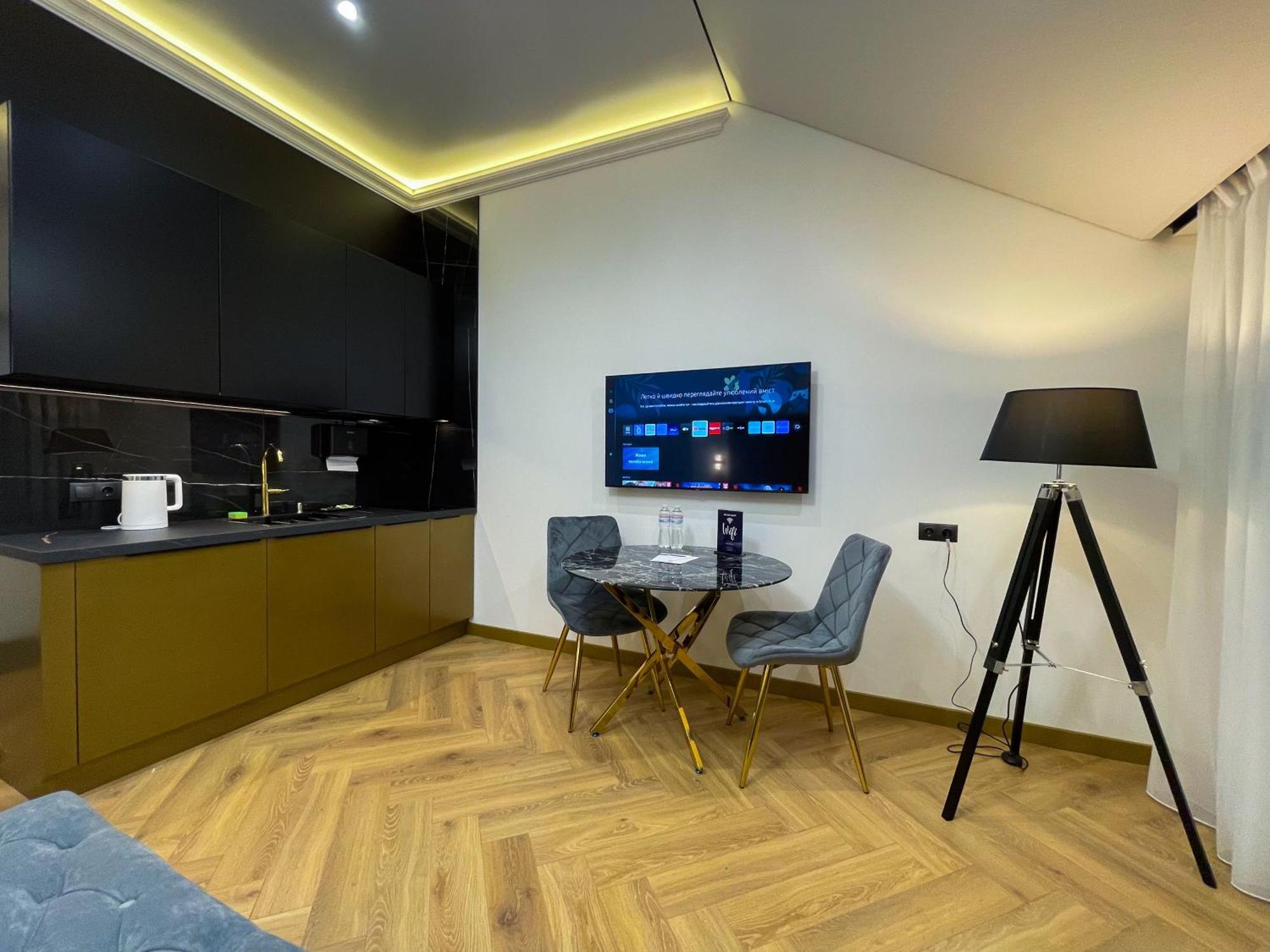 Myfreedom Lux Апартаменти Центр Вул Євгена Чикаленка 33 М Хрещатик Kiev Esterno foto